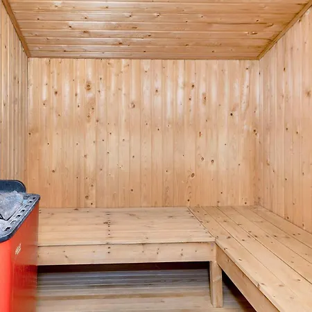 12 Person In Hjorring Lønstrup
